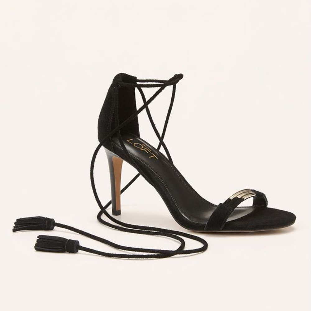 NWT Ann Taylor Loft Black Strappy Heels Tassel 8 M